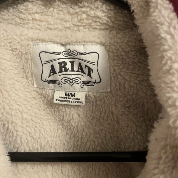 Medium Ariat red nylon vest - Picture 2 of 4